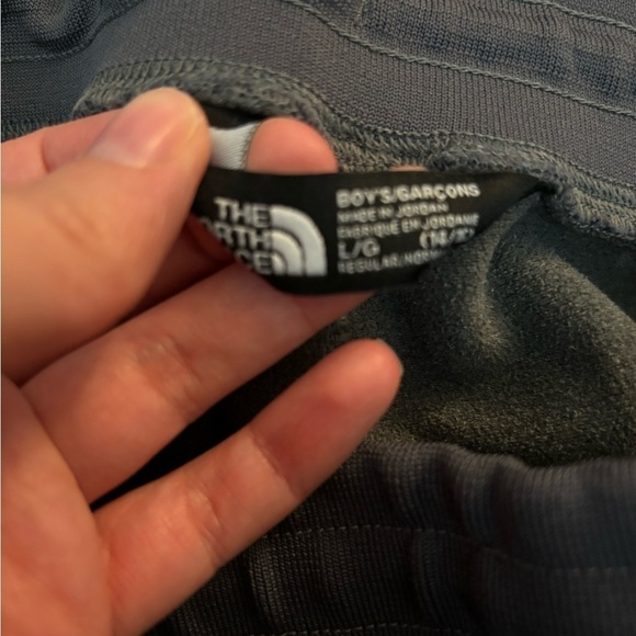 THE NORTH FACE • Boys Cinder Jogger Pants in Grey Size Large - Picture 5 of 6